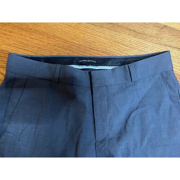 Banana Republic Logan gray flat‎ front dress pants 4 straight leg Mint condition - Picture 3 of 6